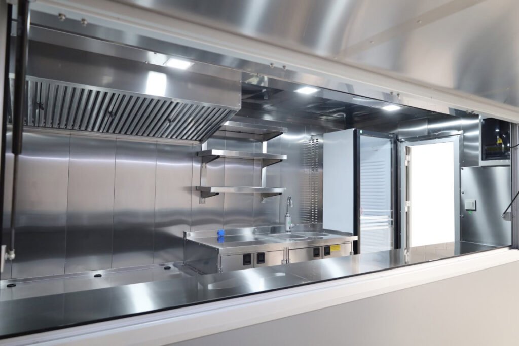 Alternative view of Ρυμουλκούμενη Καντίνα Elite 420